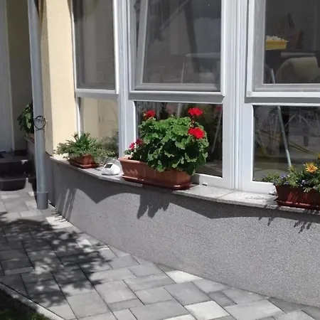 In Im Parterre Mit Garten Apartmán *